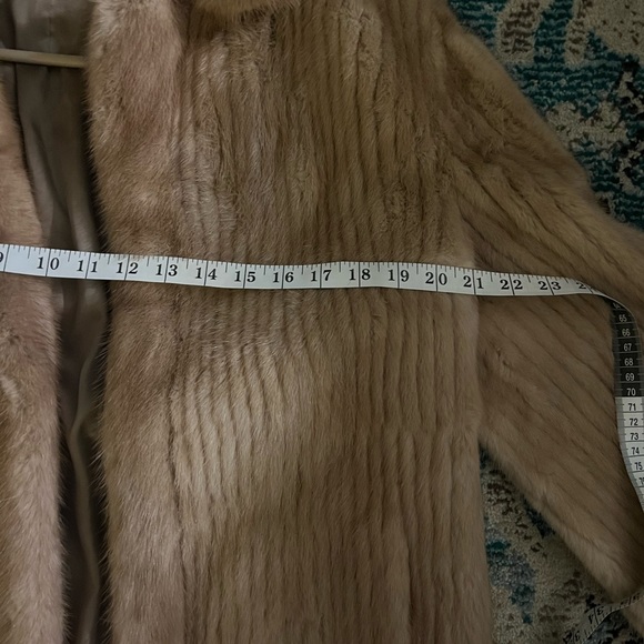 100% authentic light color mink coat unisex - Picture 8 of 9